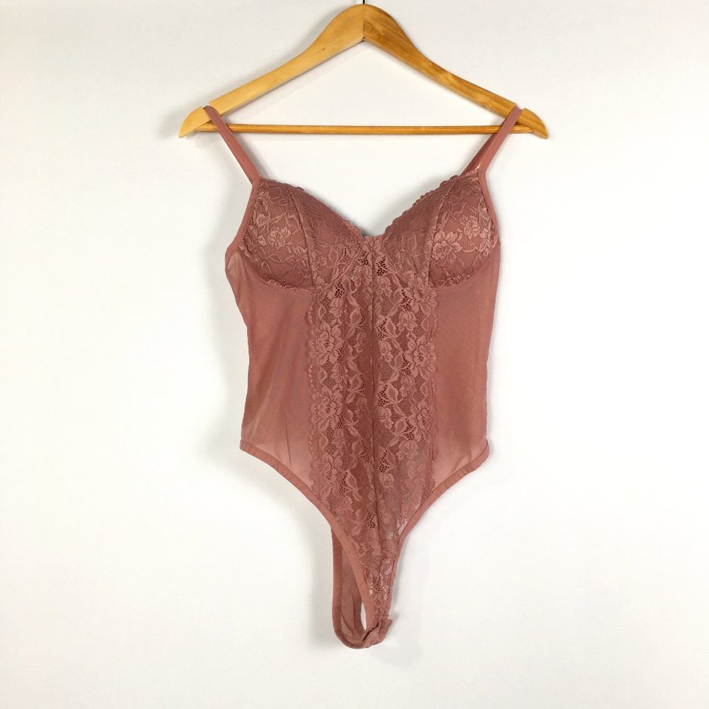BOZZOLO Women's Lace Pink Bodysuit‎ Snaps Adjustable Straps Size L